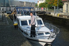 Skippertraining in Vorbereitung Bootsurlaub an Mueritz & Seenplatte